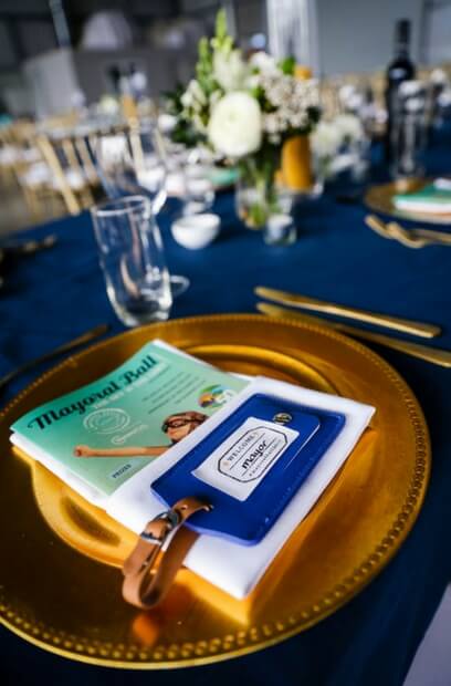 mayoral ball place setting