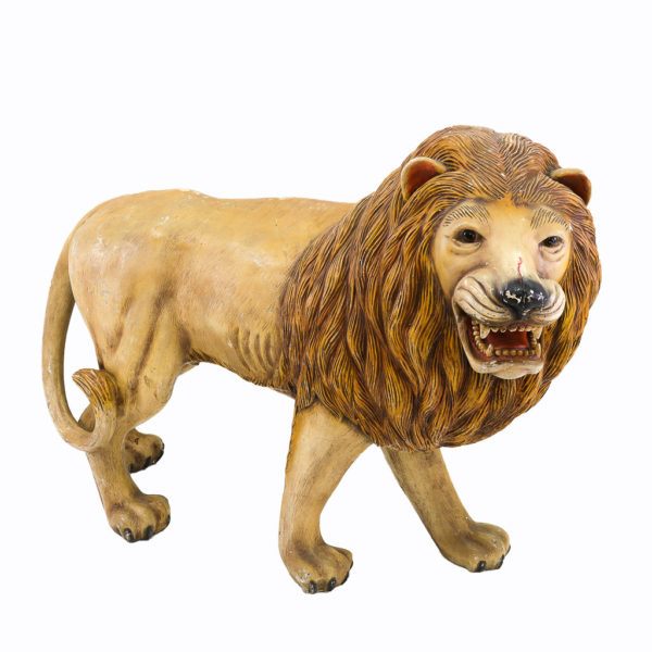 Large lifesize Lion statue.